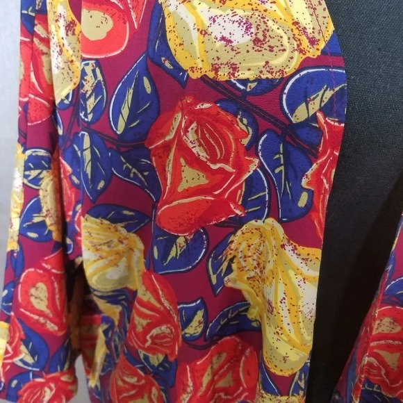 LULAROE Floral Kimono‎ - Picture 3 of 8